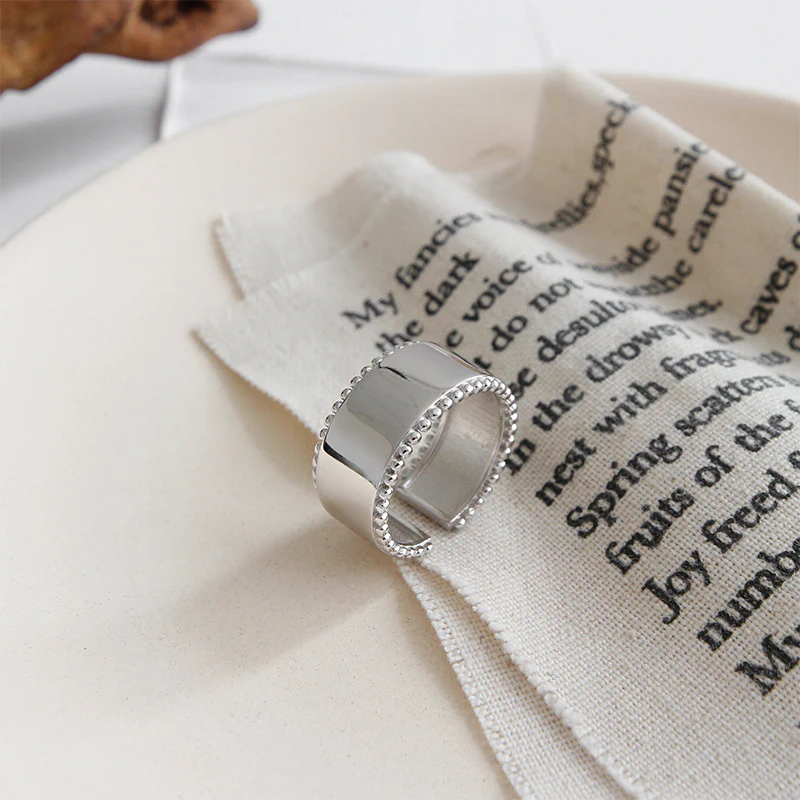 Elegant Beaded Edge Adjustable Ring